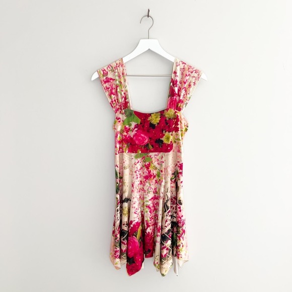 The Pyramid Collection Cap Sleeve Dress (Size Small) - Picture 1 of 8